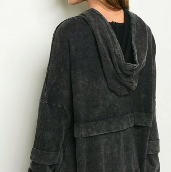 LAST 1🔥BLACK MINERAL WASHED HOODIE - Picture 2 of 3